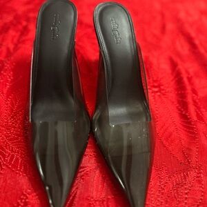 Cult Gaia Rene Clear PVC Pointed-Toe Mule
Heels